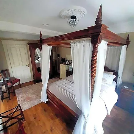 Riverside 4*