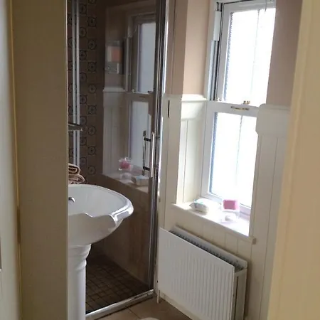 לינה וארוחת בוקר Riverside Riverstown (Louth)