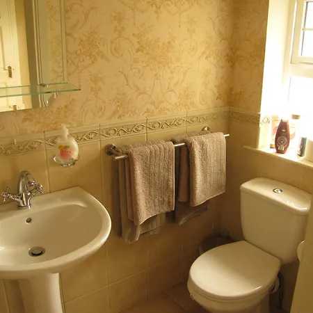 Bed & Breakfast Riverside 4*