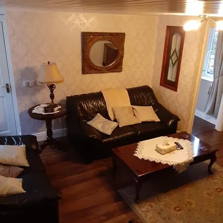 Riverside Bed & Breakfast 4*