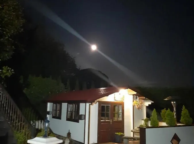 Bed & Breakfast Riverside 4*